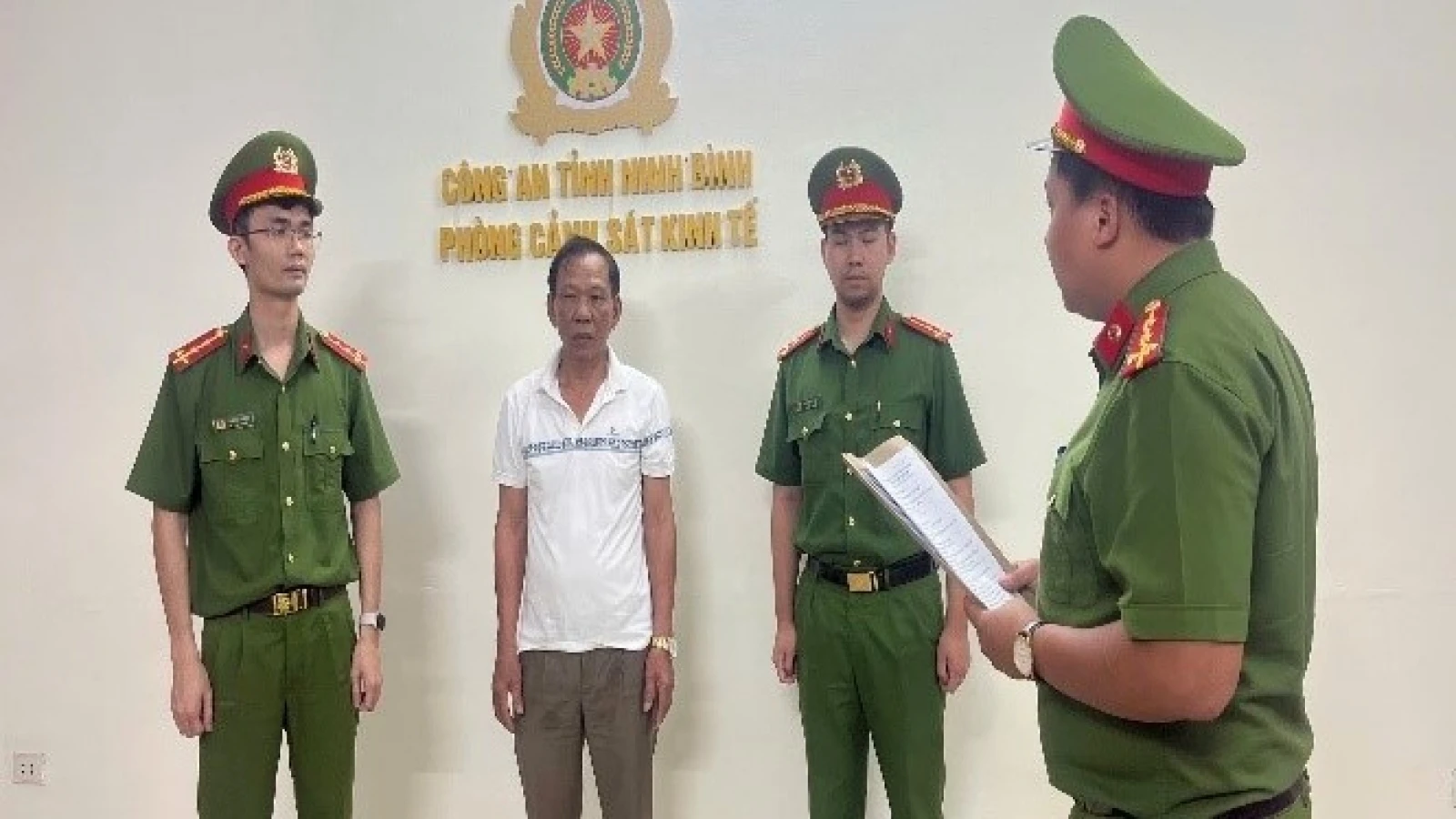 Khởi tố giám đốc doanh nghiệp mua hóa đơn khống, trốn thuế gần 800 triệu đồng